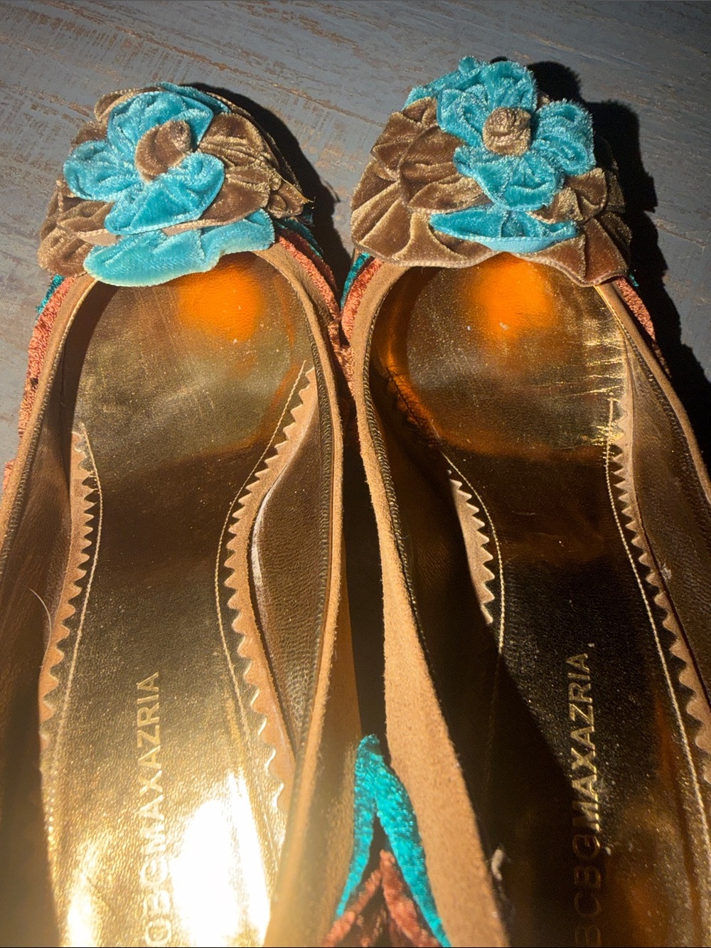 BCBGMaxAzria Brown and Turquoise Floral Velvet Pumps - Picture 9 of 9